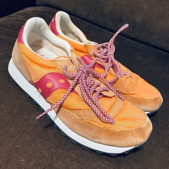 Very Good Orange Red Saucony Jazz Womens Running Walking Shoes size 8.5 US 40 EU - Picture 1 of 9